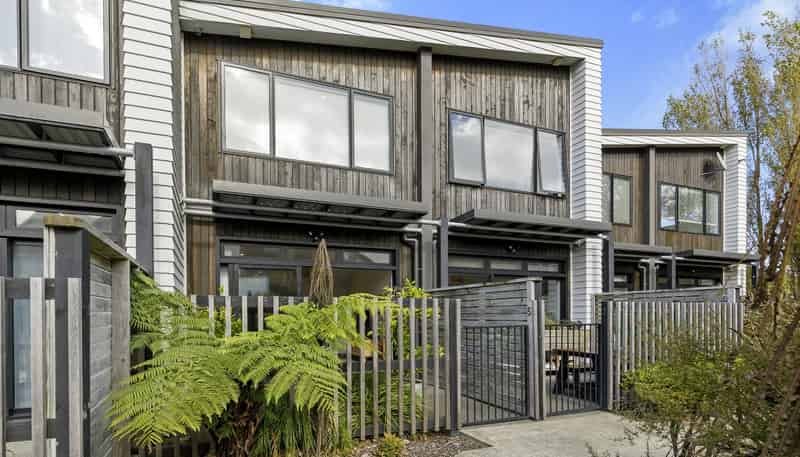 5 Glen Evans Crescent , Fairfield