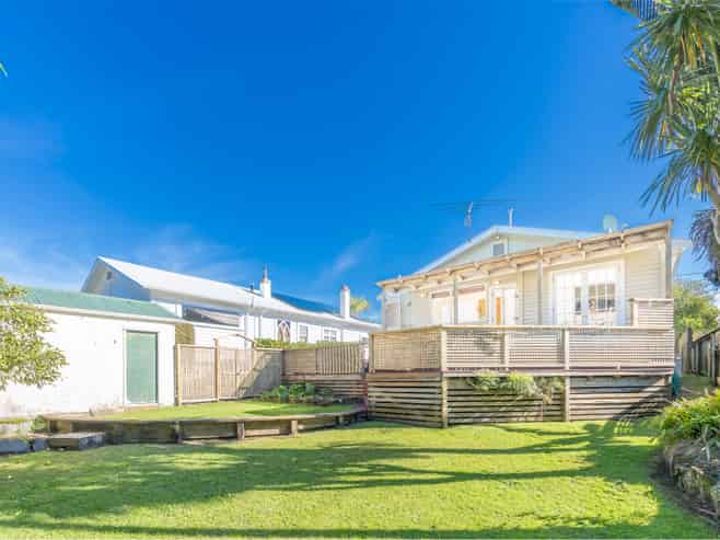 35 Aroha Avenue, Sandringham
