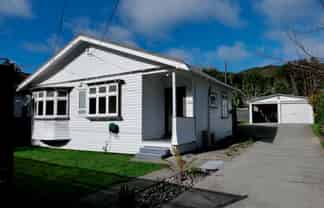 17 Ranelagh St, Karori
