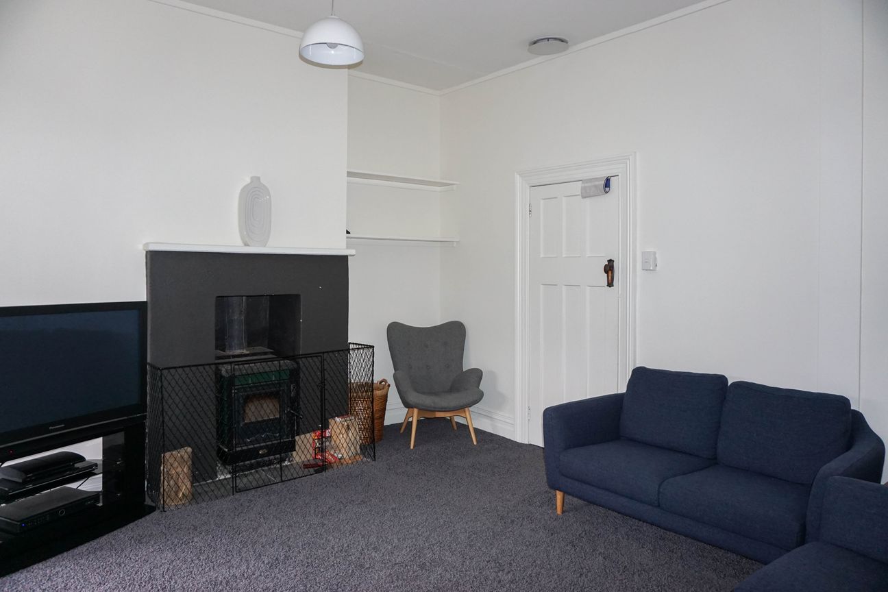 AVAILABLE NOW  High End Maori Hill Property - Widok 5