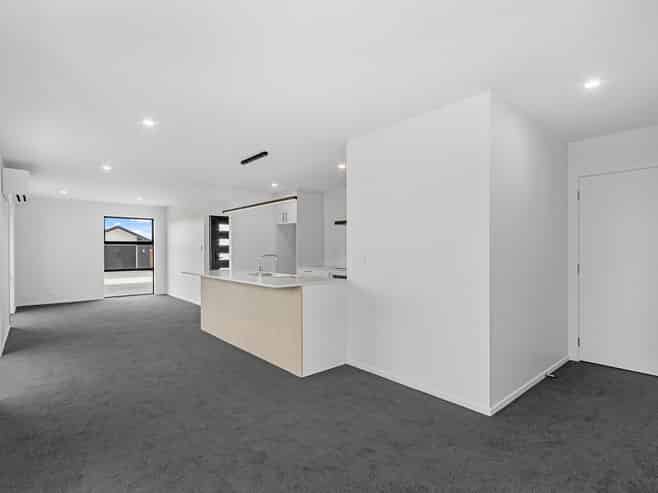 43 Mehrtens Crescent, Ravenswood
