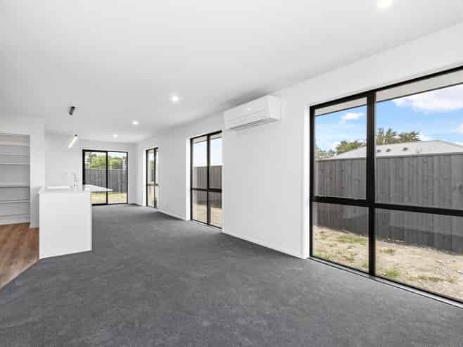43 Mehrtens Crescent, Ravenswood