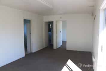 9a Greers Road, Weymouth