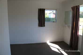 9a Greers Road, Weymouth