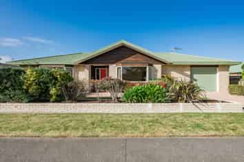 2a Cedar Drive, Paraparaumu Beach