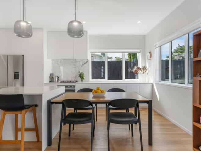 17A Roseneath Place, Birkdale