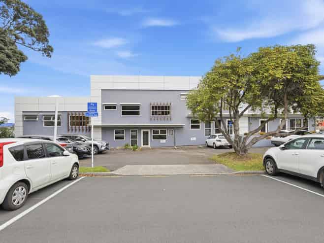 Boutique CBD office with 7 onsite carparks