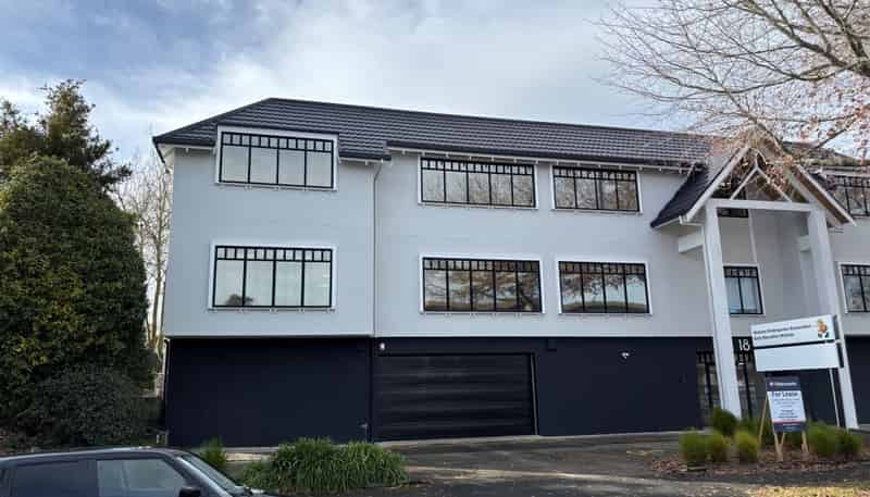 Tenancy 2/18 Puutikitiki Street, Hamilton East