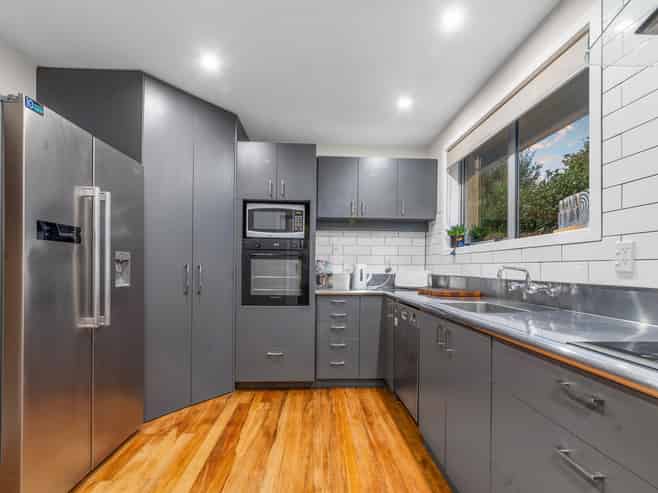 79 Wingate Street, Redwood