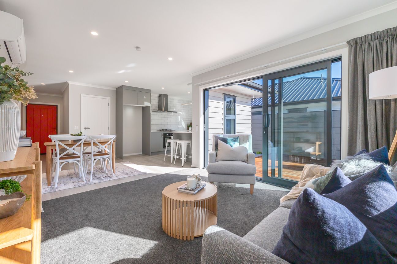 Kitchen That Steals The Show - Fler