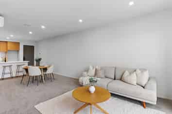 1-4/31 Vickerys Road, Wigram