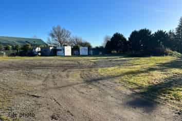 Large Contractors Yard in North Canterbury