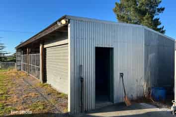 Large Contractors Yard in North Canterbury