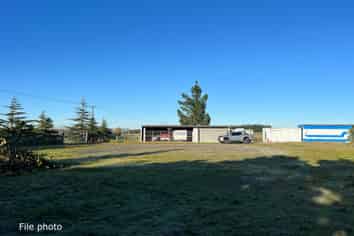 Large Contractors Yard in North Canterbury