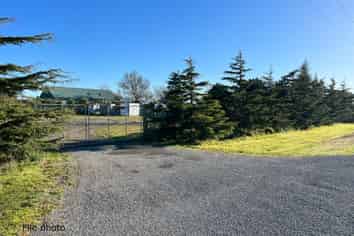 Large Contractors Yard in North Canterbury