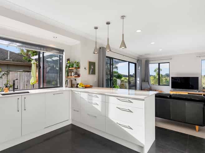 38 Stranraer Crescent, Wattle Downs