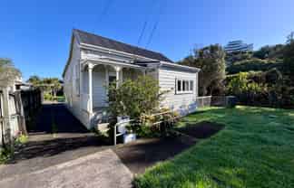 52 Kingsland Avenue, Kingsland