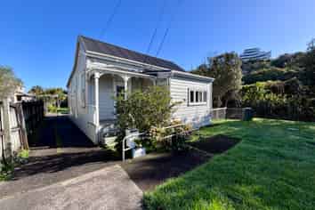 52 Kingsland Avenue, Kingsland