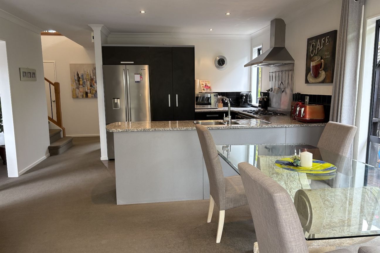 Four Bedroom Family Home - Vista 4
