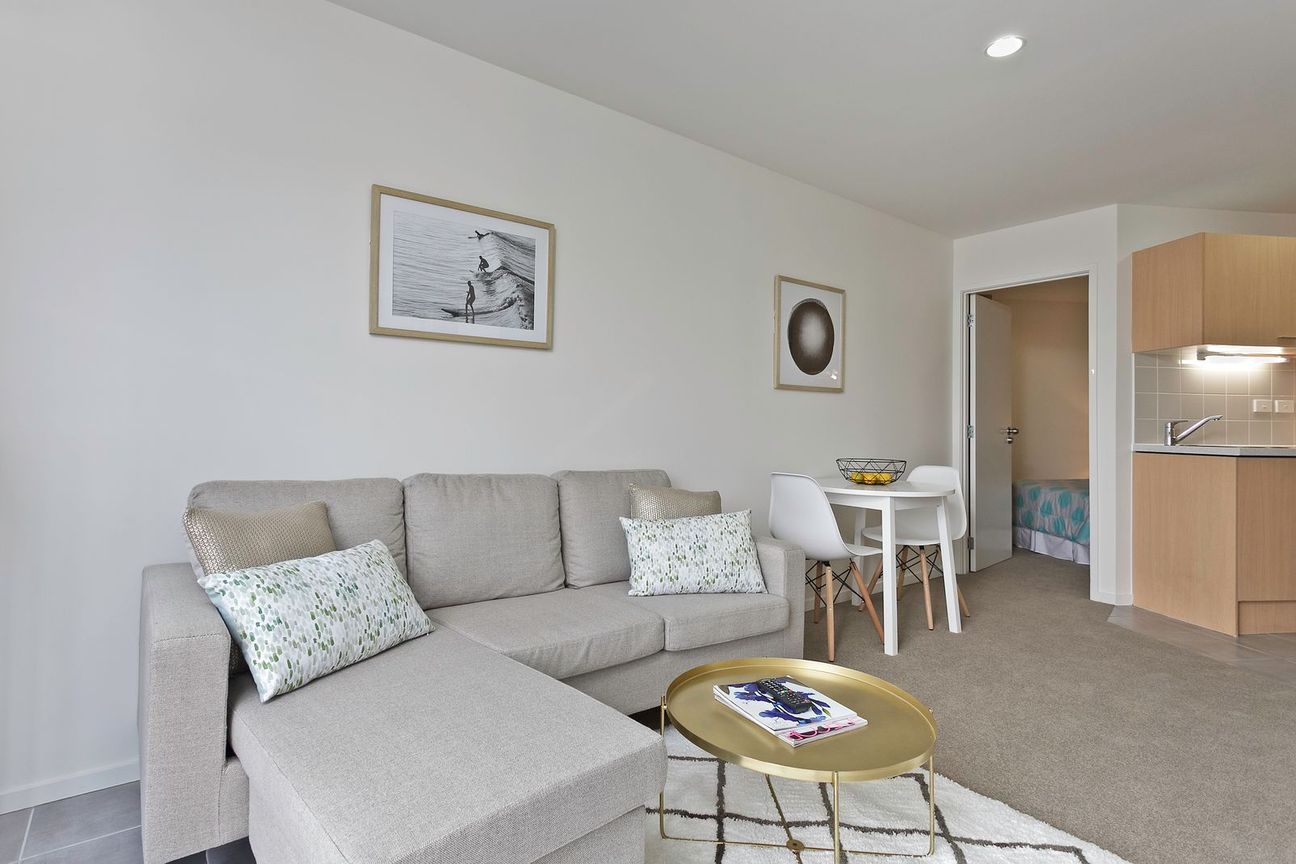Sunlit City Living: Spacious Three-Bedroom Gem on Queen Street - Ansicht 6