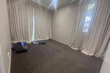 56 Reeves Road, Pakuranga