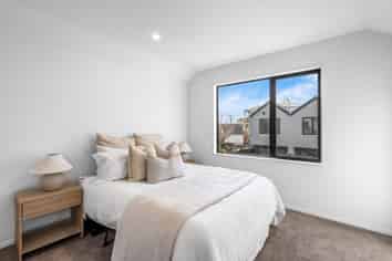 4/12 James K Baxter Place, Sydenham