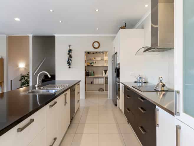 92 West Hoe Heights, Orewa