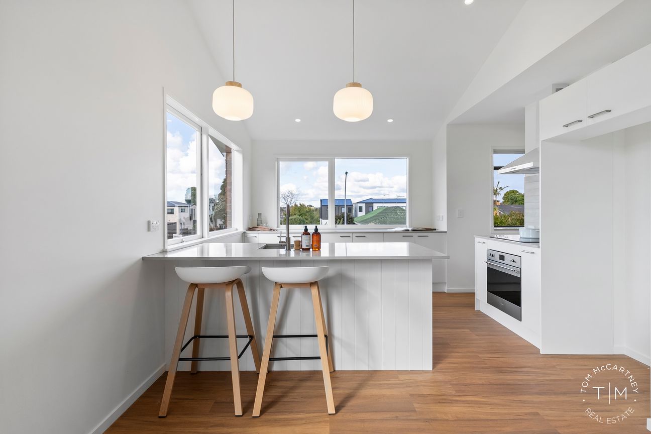 Stunning Fully Renovated Family Home - Widok 3