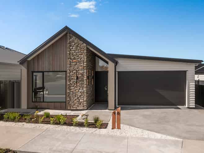 96 Huanui Drive, Orewa