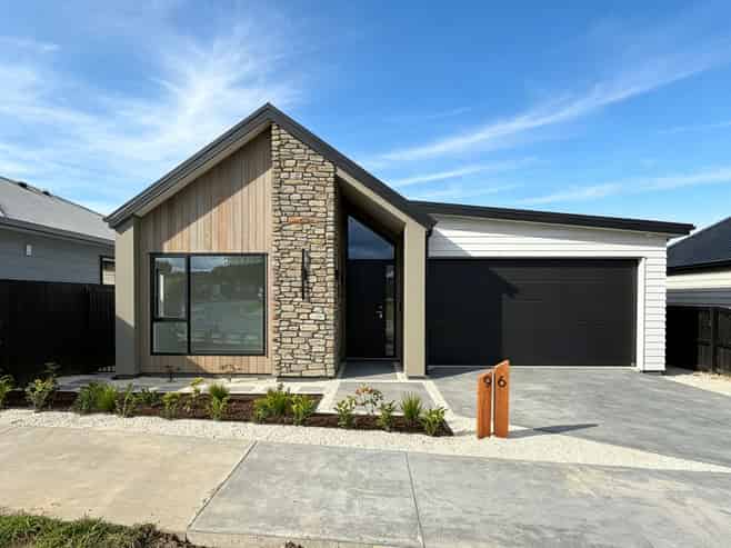 96 Huanui Drive, Orewa