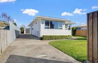 16 Acacia Street, Kelvin Grove