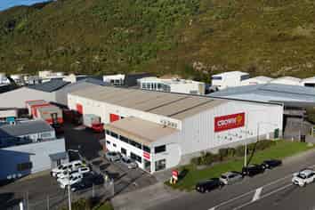 Top shelf industrial powerhouse