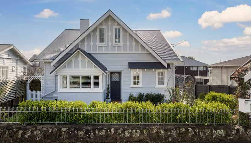 18 Seaview Terrace, Mount Albert