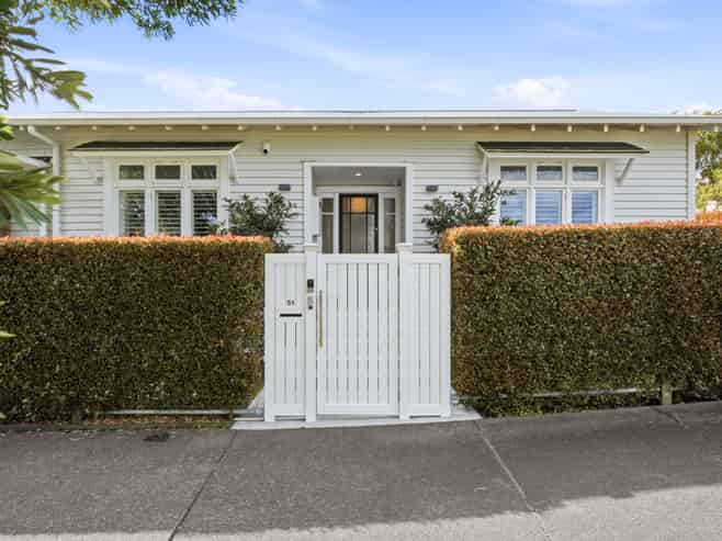 51 Smale Street, Point Chevalier