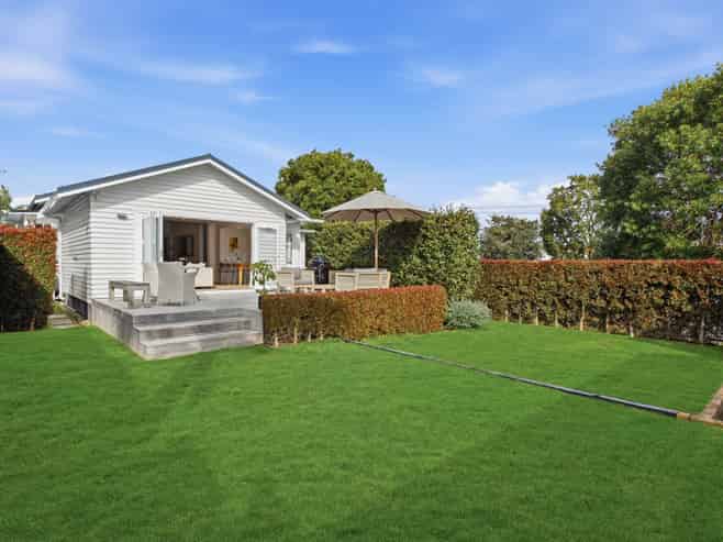 51 Smale Street, Point Chevalier