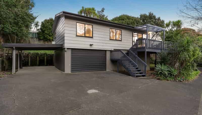 42A Woodlands Crescent, Browns Bay