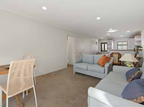 22/41 Manchester Way (The Village), Judea