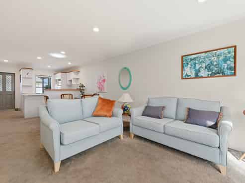 22/41 Manchester Way (The Village), Judea