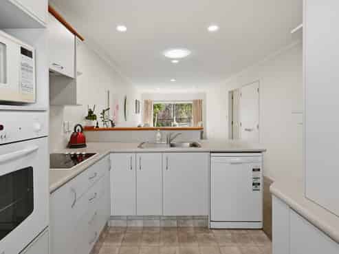 22/41 Manchester Way (The Village), Judea