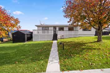 1 Dalmahoy Place, Wattle Downs