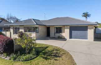 12A Blundell Place, Katikati