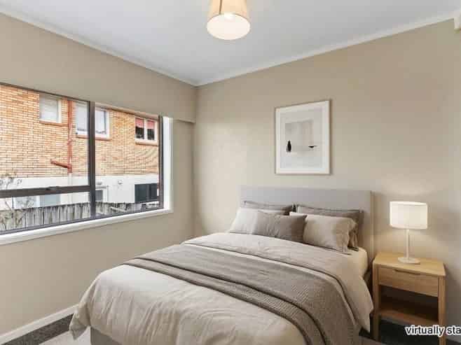 1/2 Cheval Drive, Totara Vale