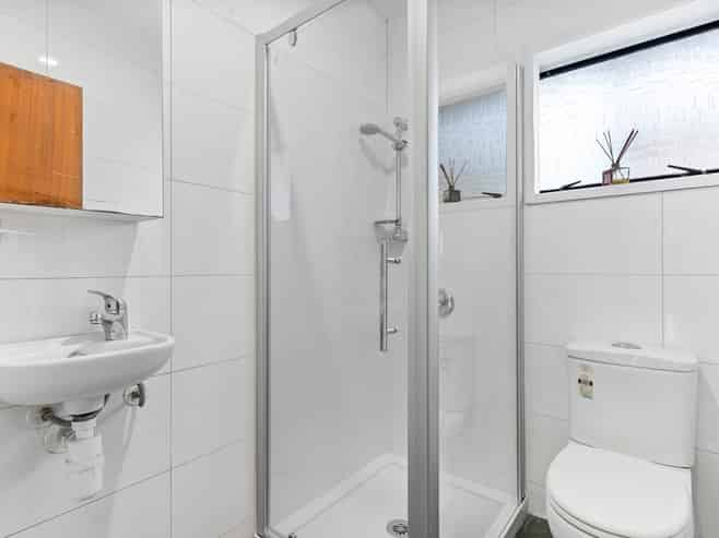 1/2 Cheval Drive, Totara Vale