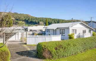 23A Kawaha Point Road, Fairy Springs