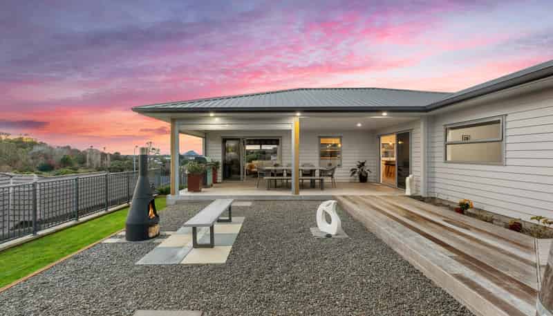 111 Oteki Park Drive, Welcome Bay