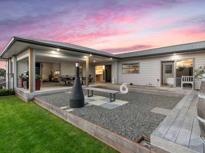 111 Oteki Park Drive, Welcome Bay