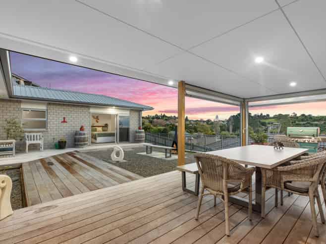 111 Oteki Park Drive, Welcome Bay