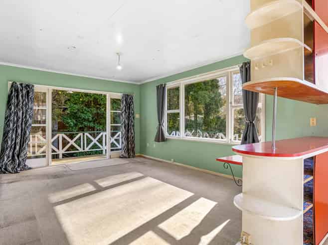 352 Whangaparaoa Road, Stanmore Bay