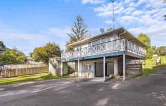 352 Whangaparaoa Road, Stanmore Bay