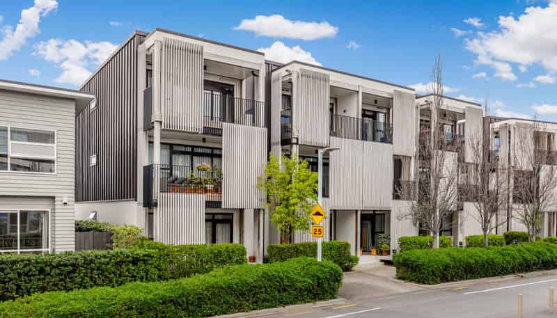 12/169 Hobsonville Point Road, Hobsonville